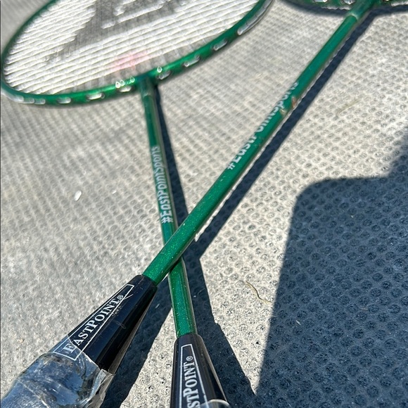 Green Badminton Racket Set - Picture 2 of 3
